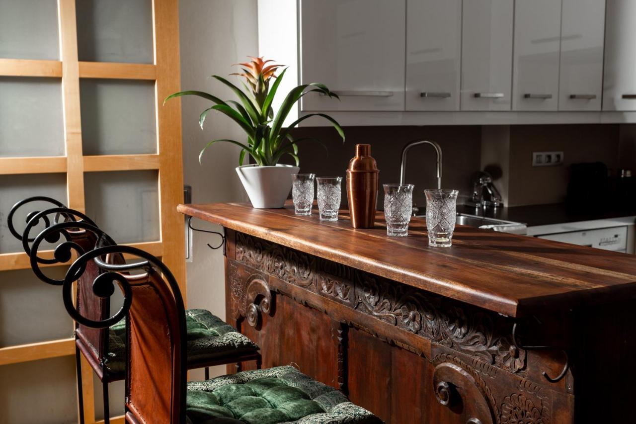 Days - Family Friendly - Super Bright - Old Town Apartmán