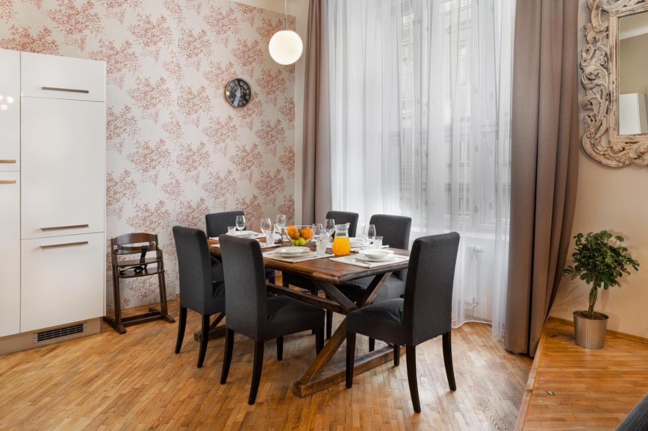 Days - Family Friendly - Super Bright - Old Town Apartmán *